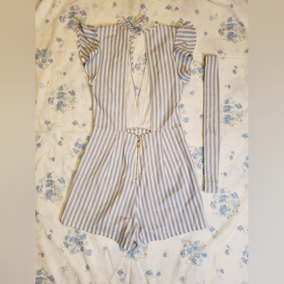 Shop 17 Deep V Neck White And Blue Romper Butterfly Sleeves Women S - Picture 8 of 11